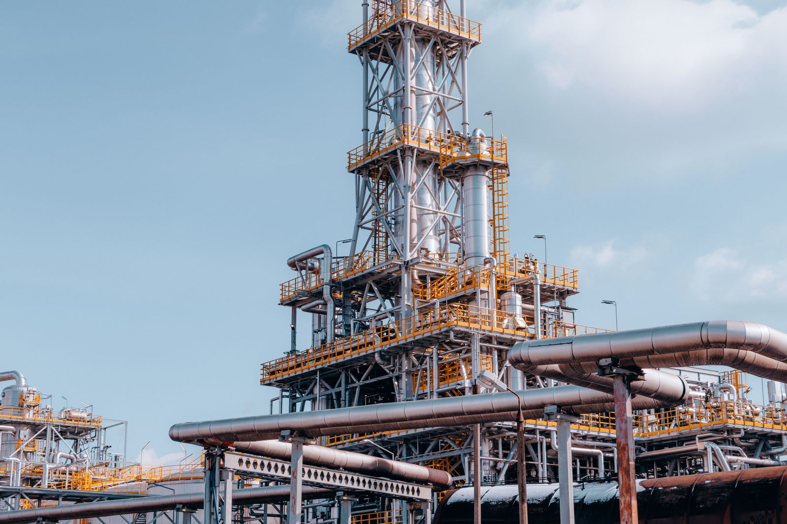 Impianto di raffinazione petrolifera